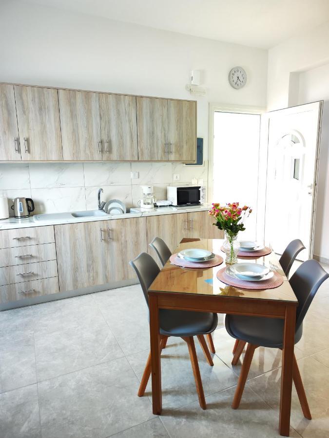 Oasis Apartments Perissa  Dış mekan fotoğraf